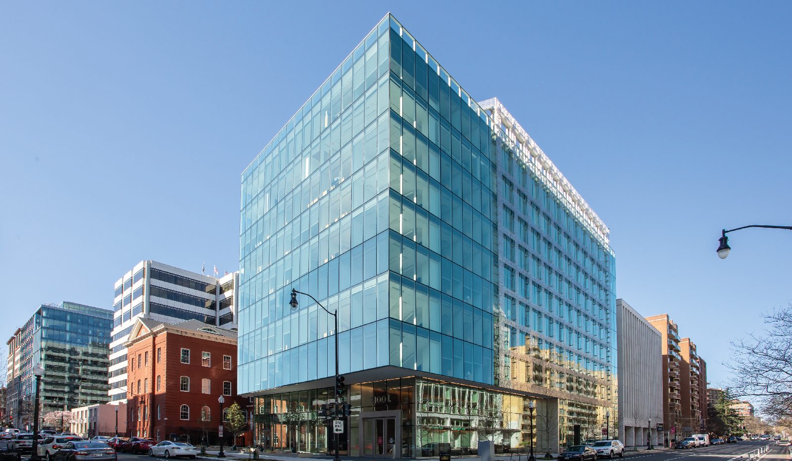 2100 L Street, Washington, D.C.: a glass curtain-wall office building on a city corner